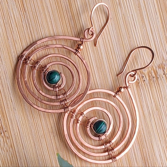 Mesmerizing Copper Spiral Earrings Malachite Gems - Picture 11 of 12